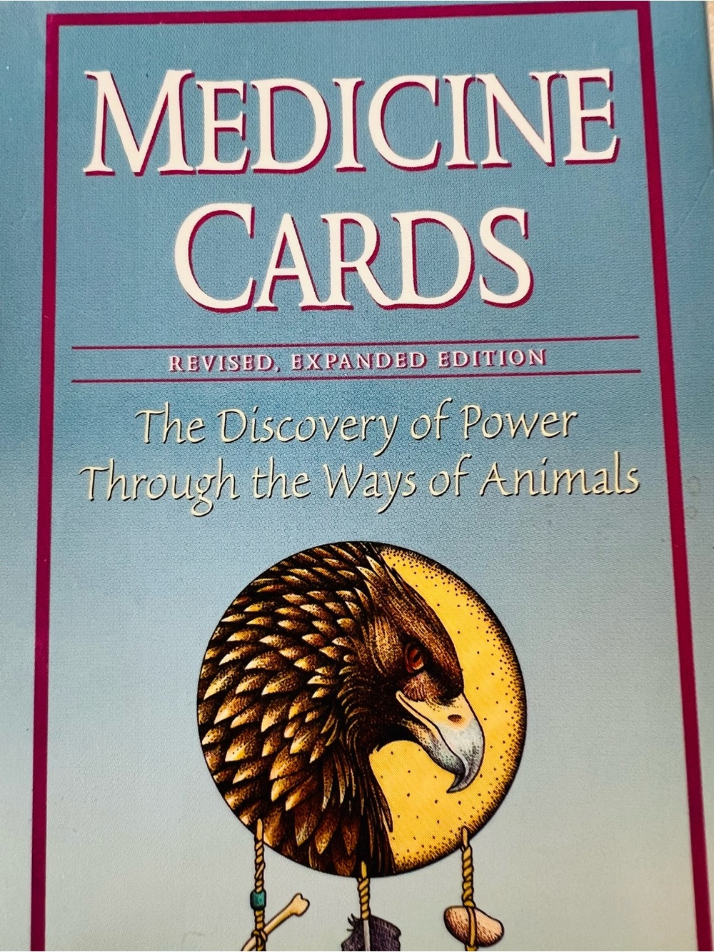 Medicine Cards: The Discovery of Power Through the Ways of Animals by Jamie Sams